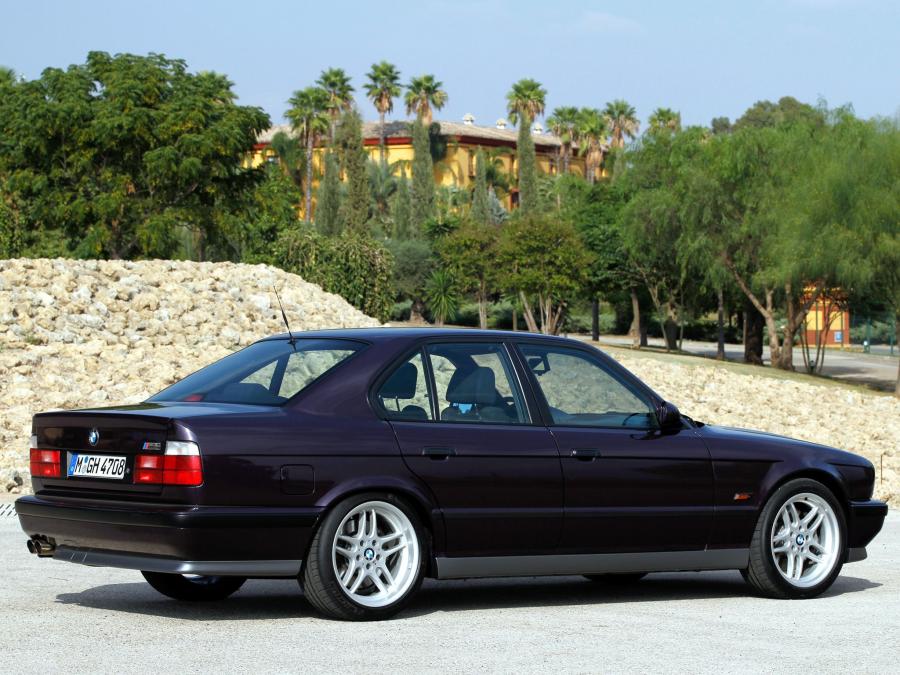 BMW M5 Sedan 1994 года  (фото 18 из 19)